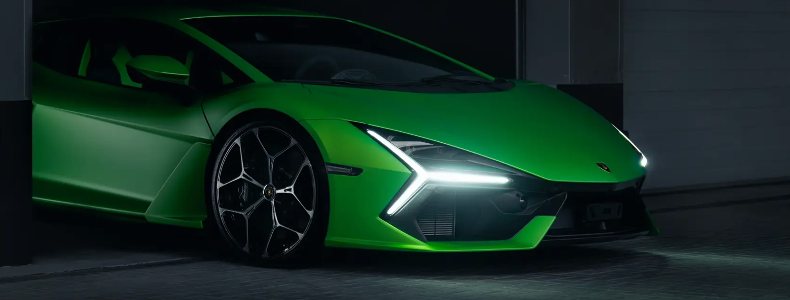 Lamborghini Revuelto exterior - Headlamps