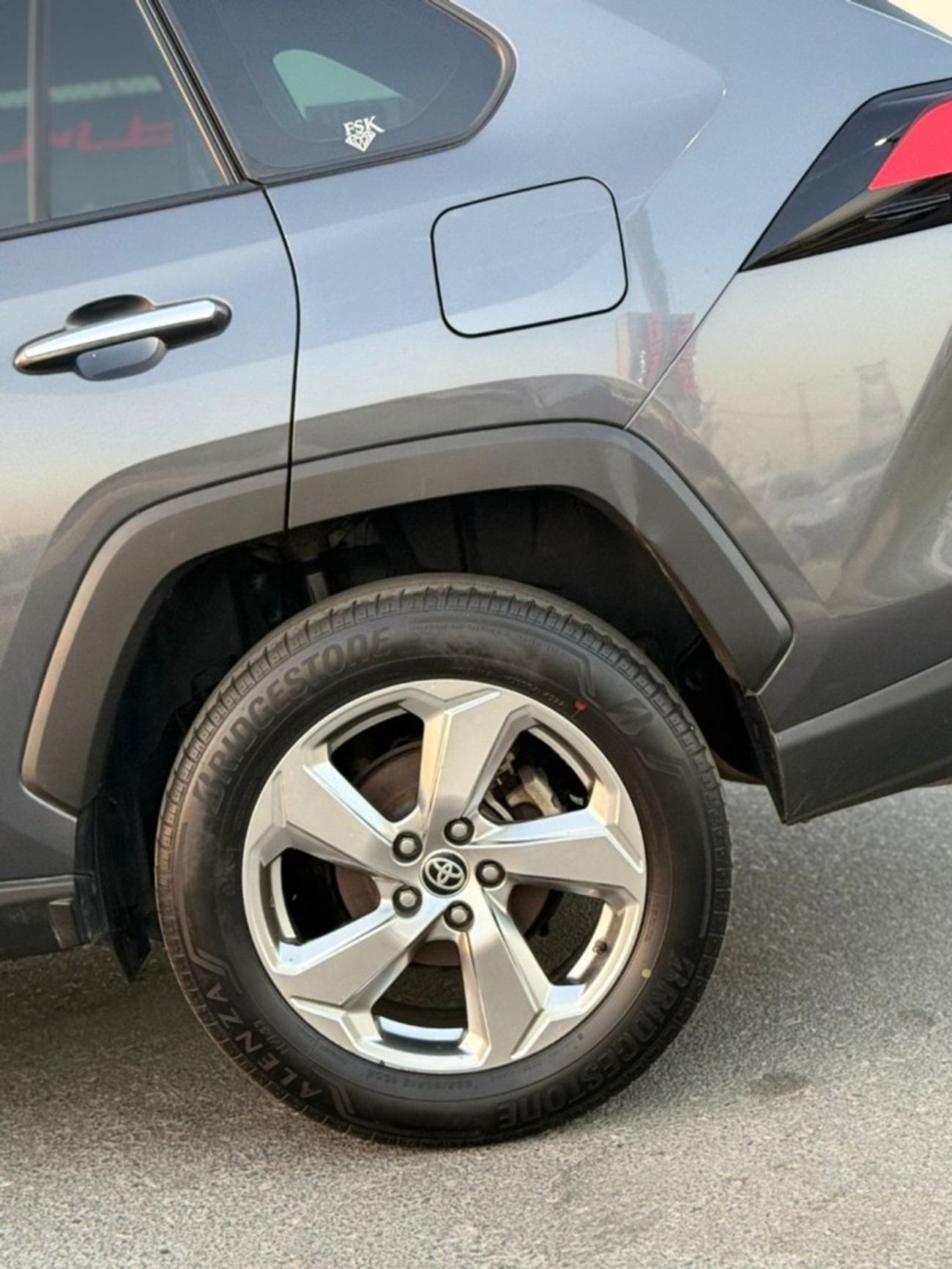 تويوتا راف ٤ Japan 2.0 L Full Option 360 camera,leather seats, power seat,head up display