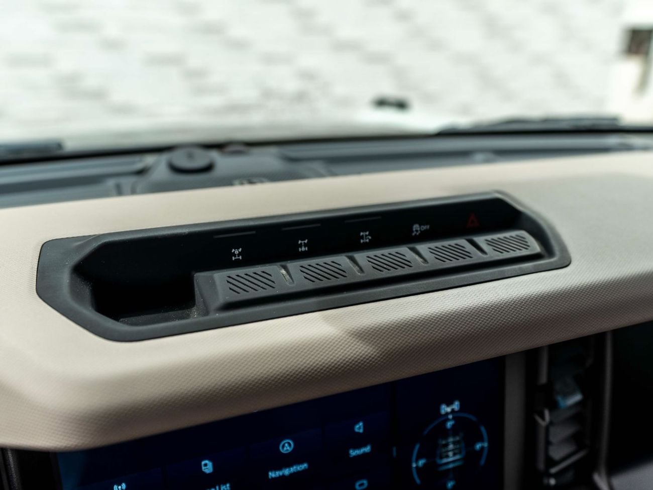 فورد برونكو Wildtrak 2.7L (4 Seater)