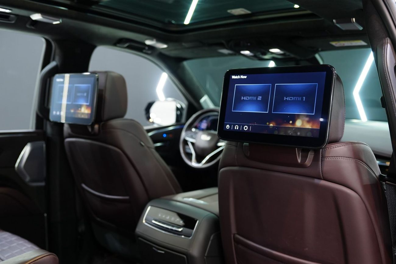 Cadillac Escalade SPORT PLATINUM 2023 Cadillac Escalade ESV Sport Platinum, Rear Entertainment Display, Dealer Warr + Serv!!