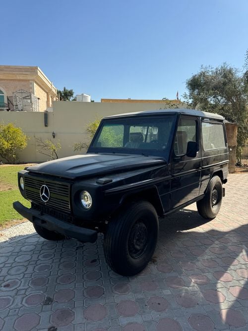 Mercedes-Benz G 230