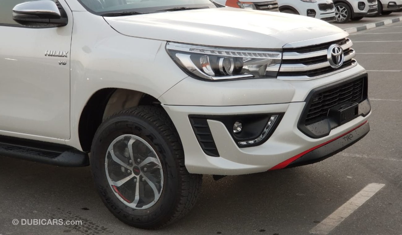 تويوتا هيلوكس Toyota Hilux 4.0L V6 Model 2020, f Export Only. A/T D*C 4WD