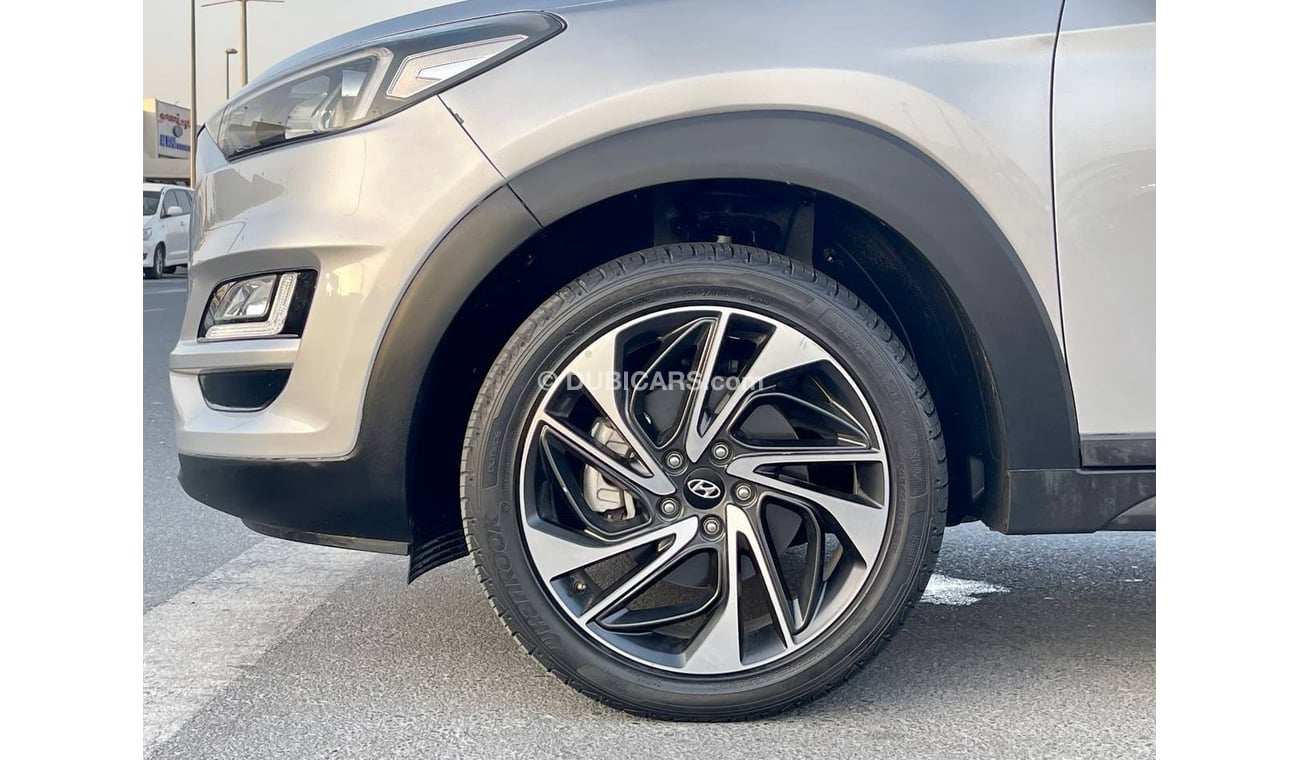 هيونداي توسون 2.0L هيونداي توسان 2019 خليجي بحالة ممتازة بدون حوادث