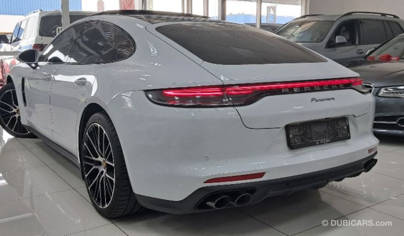 بورش باناميرا PANAMERA 2023 PLATINUM EDITION , GCC FREE SERVICE +WARRANTY PORSCHE AL NABOODA -ORGINAL PAINT 100%