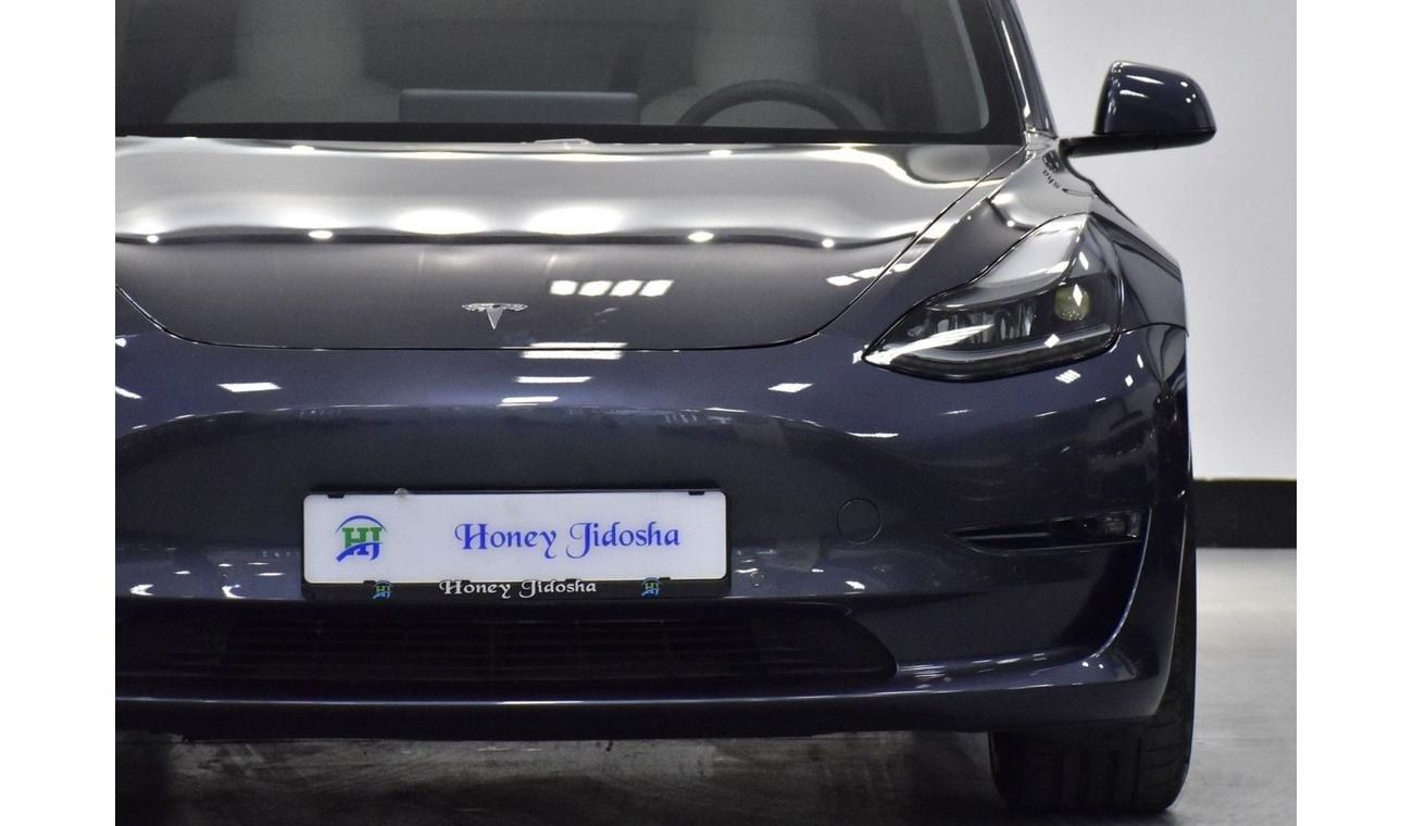 Tesla Model 3 EXCELLENT DEAL for our Tesla Model 3 Performance ( 2021 Model ) in Midnight Silver Color GCC Specs