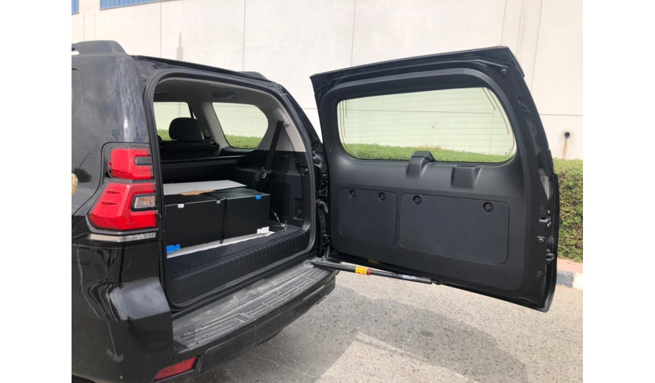 تويوتا برادو برادو VX ، V8 ، ديزل ، 2021 ، لون أسود ، خيار كامل ، فقط للتصدير