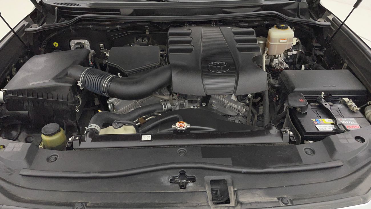 تويوتا لاند كروزر GXR GT 4 | بدون دفعة مقدمة | اختبار قيادة مجاني للمنزل