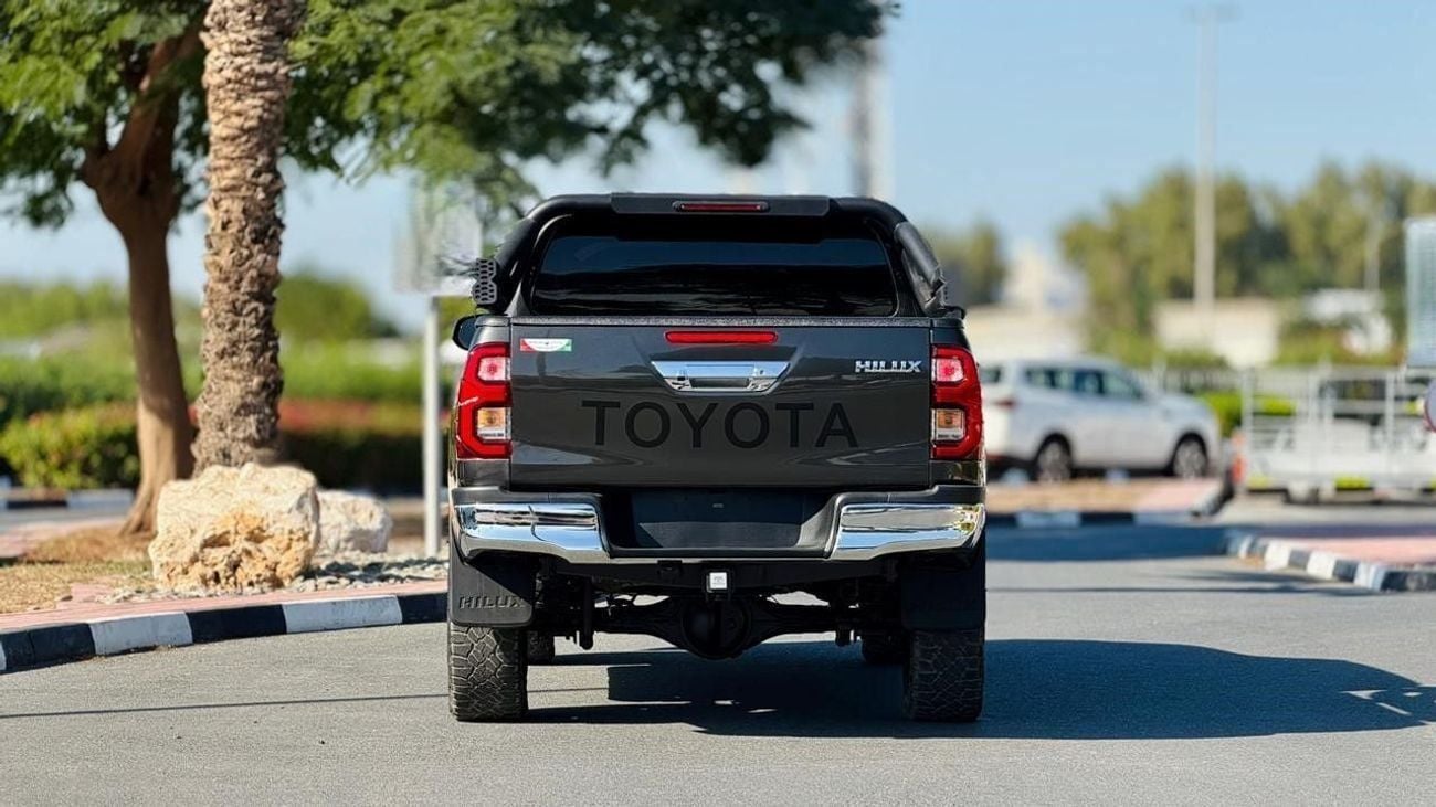 تويوتا هيلوكس PUSH START | DIGITAL AIR CONDITIONER | POWER SEATS | AT | 2.8L DIESEL | RHD
