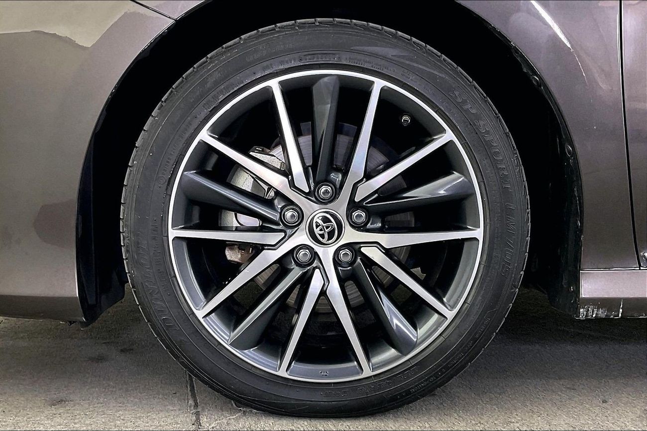 Toyota Camry Limited | Guaranteed Warranty | 0 Down Payment