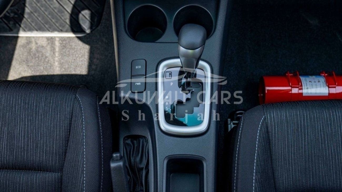 تويوتا هيلوكس Toyota Hilux 2.4L Diesel AT 4X4 Full Option 2024