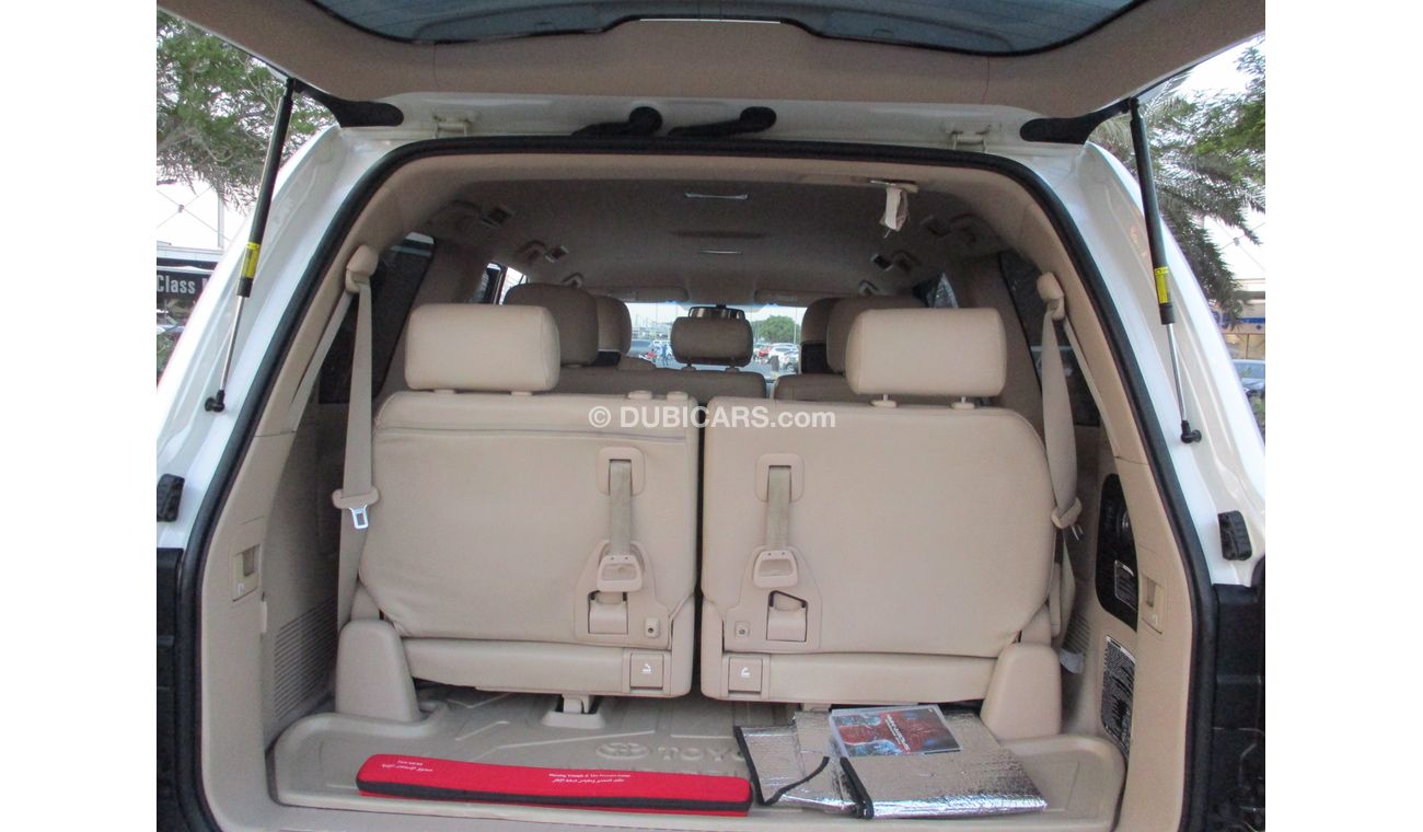 Toyota Land Cruiser EXR V8 MODEL 2014 GULF SPACE