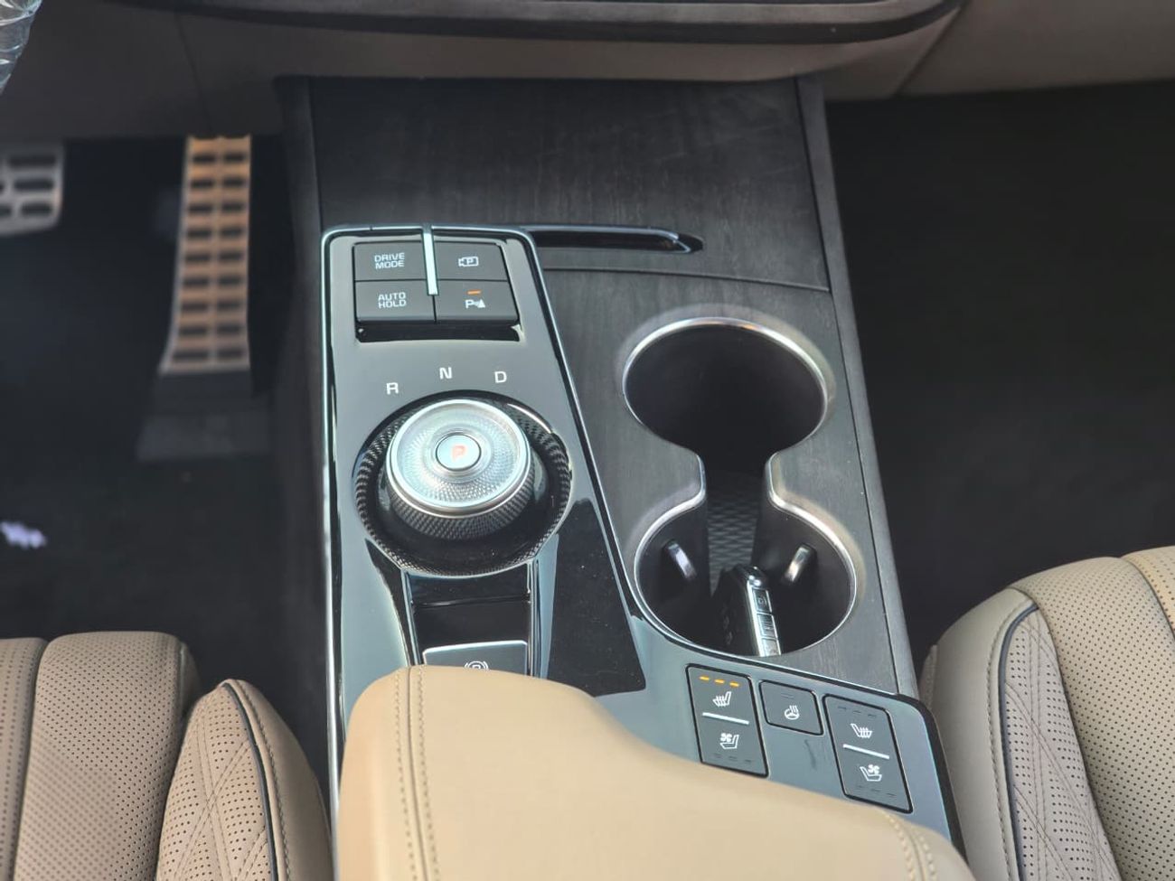 Kia K8 Hybrid 1.6T KIA K8 2024 // KOREAN // ORGINAL PAINT // 2KEYS // FULL OPITION // PERFECT CONDITION // 