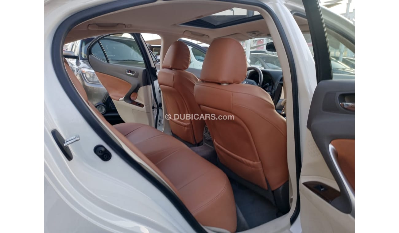 Lexus IS250 2010 model, American specifications, leather hatch, cruise control, alloy wheels, sensors, Android s