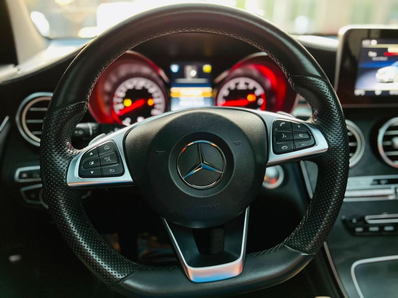 مرسيدس بنز GLC 250 AMG