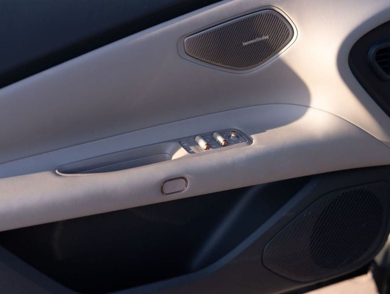 لينك أند كو Z10 2024 LYNK & CO Z10 MAX - BLACK inside BROWN | Export Price