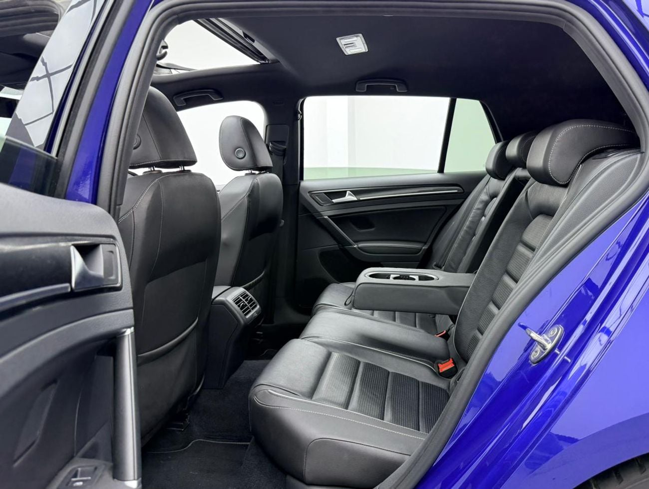 Volkswagen Golf R 2018 Volkswagen Golf R, Full Volkswagen Service History, Fully Loaded, Excellent Condition, GCC