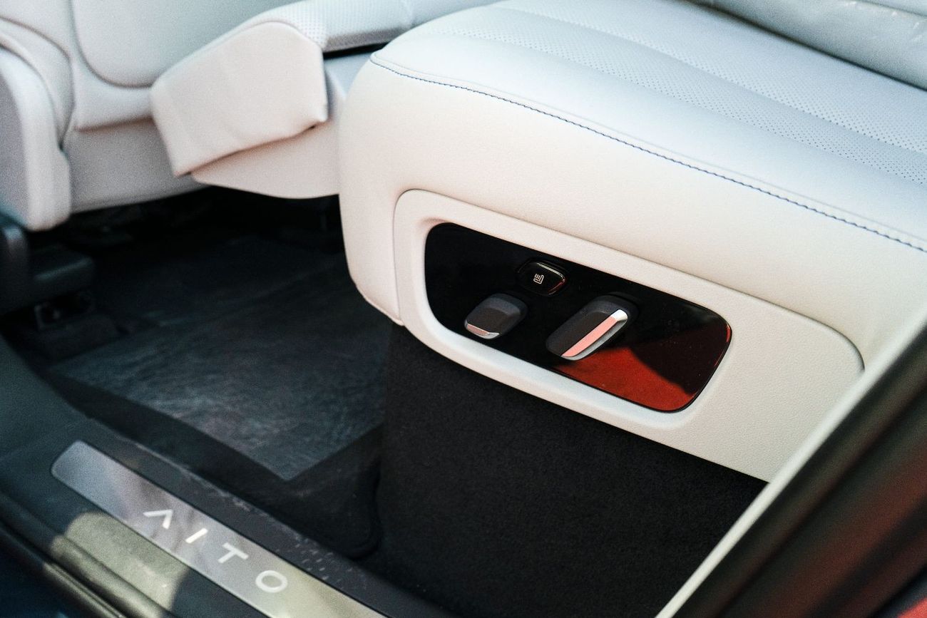 آيتو 9 2025 AITO M9 MAX | BRAND NEW | WARRANTY AND SERVICE