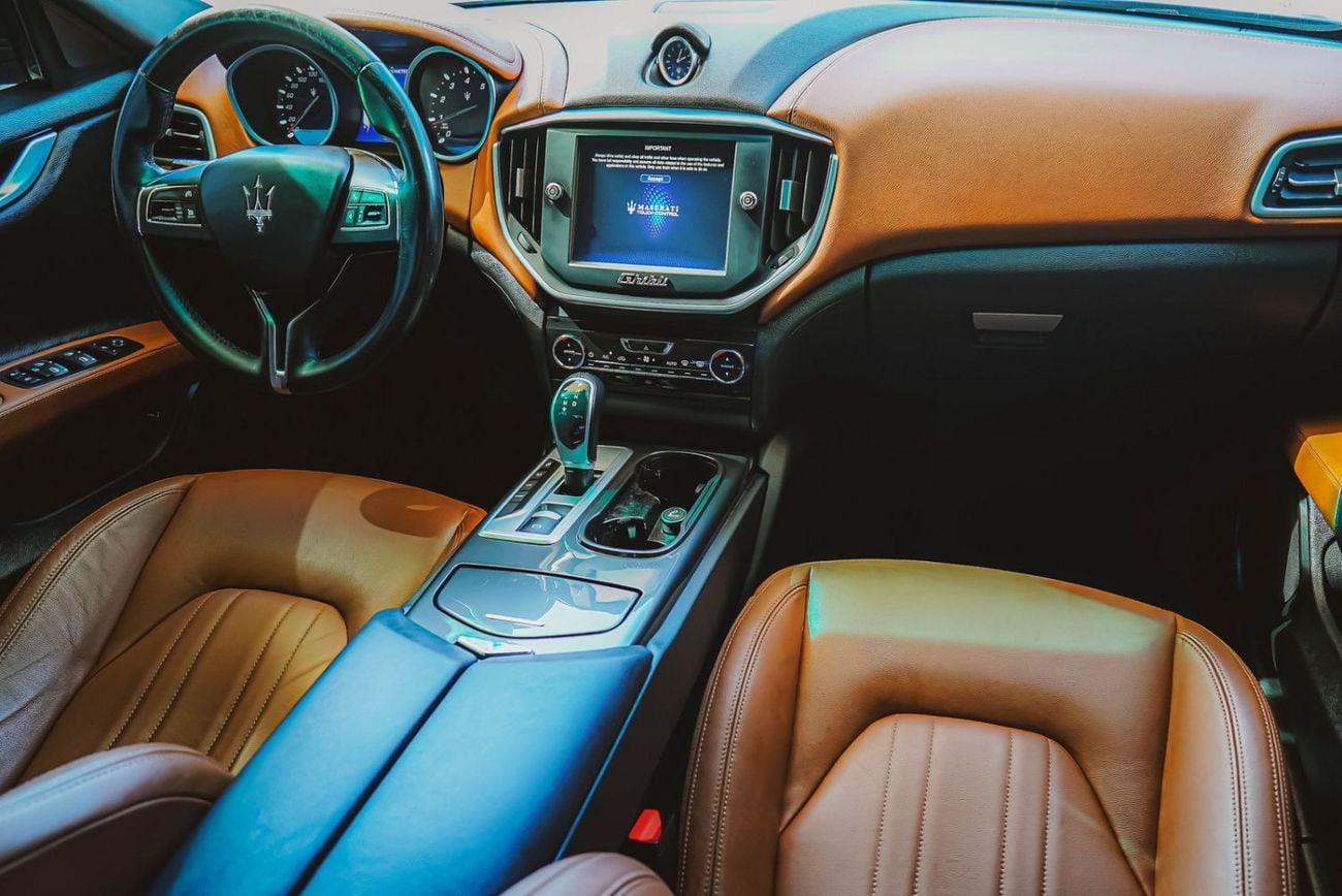 Maserati Ghibli Std 3.0L Maserati Ghibli 2015 GCC for 936.00 AED monthly