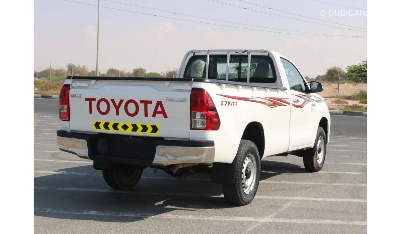 Toyota Hilux 2016 | HILUX SINGLE CABIN 4X4 GLX M/T WITH GCC SPECS AND EXCELLENT CONDITION