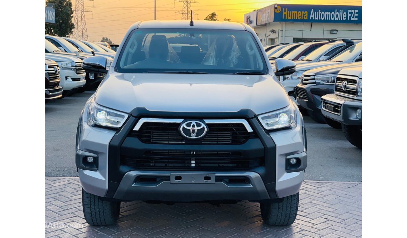 تويوتا هيلوكس Toyota hilux Diesel engine model 2019  full option Top of the range car very clean and good conditio