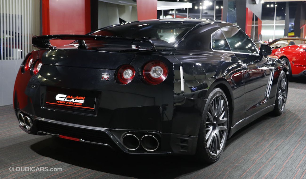 Nissan GT-R