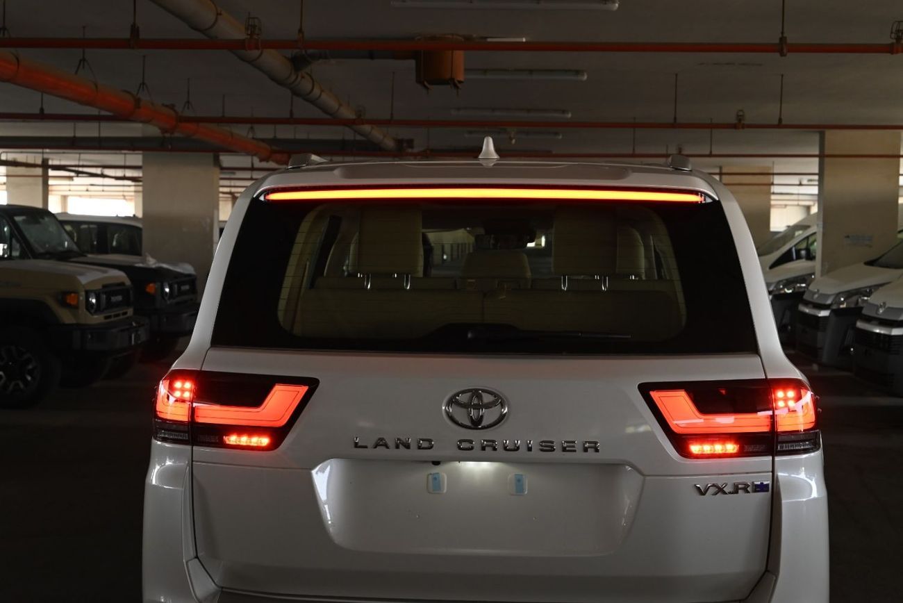 Toyota Land Cruiser VXR+ 4.0L PETROL AT