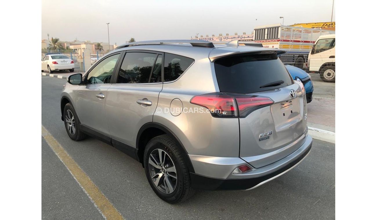 Toyota RAV4 TOYOTA RAV4  SILVER US