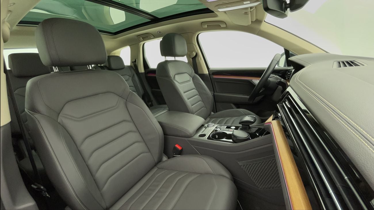 Volkswagen Touareg ATMOSPHERE HL+COMFORT PACKAGE 3 | Zero Down Payment | Home Test Drive