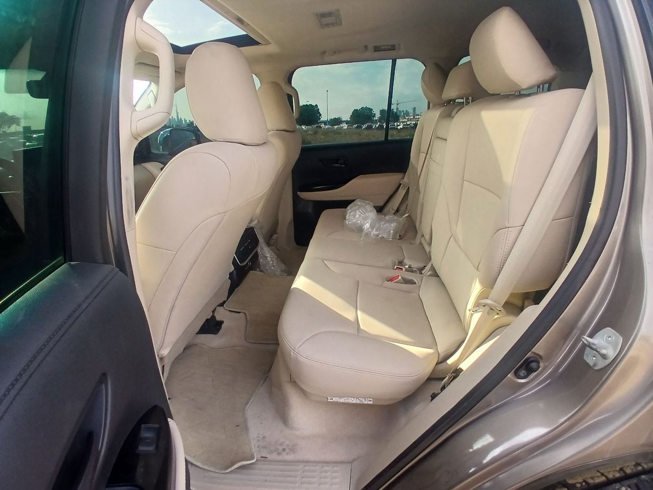 Toyota Land Cruiser Toyota landcruise 2022MODEL 4.0L petrol Engine v6 Colour Brown push start Sunroof Transmission Autom