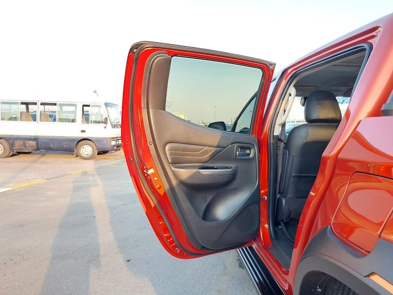 ميتسوبيشي تريتون MITSUBISHI TRITON GSR PICK UP RHD 2021 MODEL 2.4 L DIESEL AUTOMATIC(PM05054)