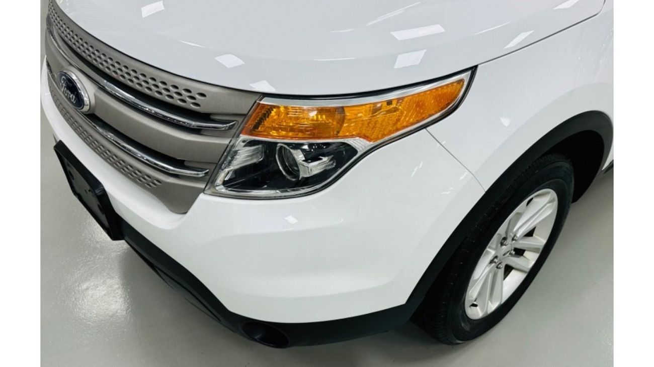 Ford Explorer XLT 4WD .. Original Paint .. Perfect Condition .. GCC .. V6