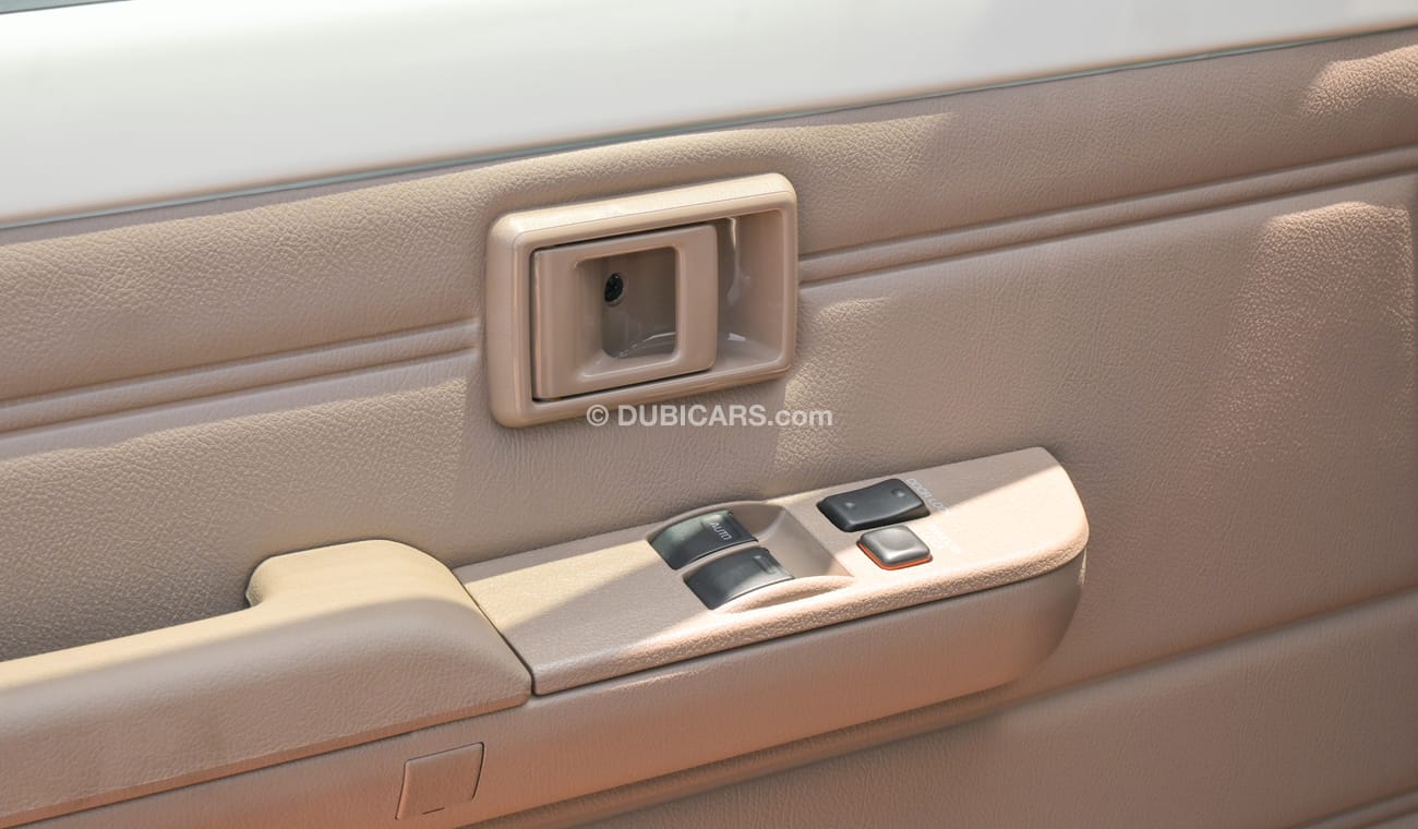 تويوتا لاند كروزر 70