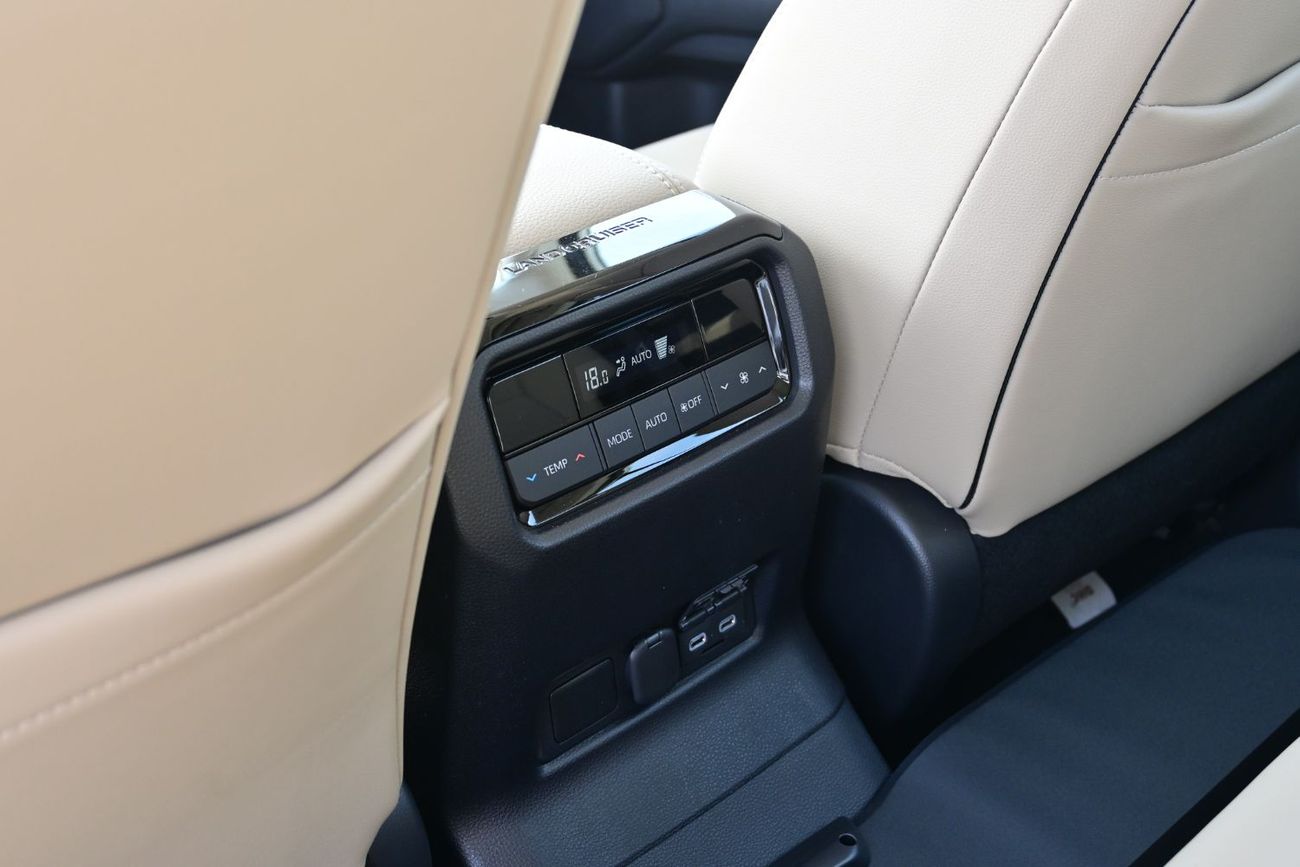 تويوتا برادو Toyota Land Cruiser Prado 2.4L Turbo, 4WD, Color White Model 2025