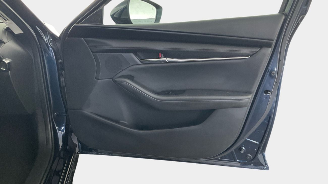 Mazda 3 Evolve | upto AED 20,000 Ramadan Discount | Guaranteed Warranty | 0 Down Payment