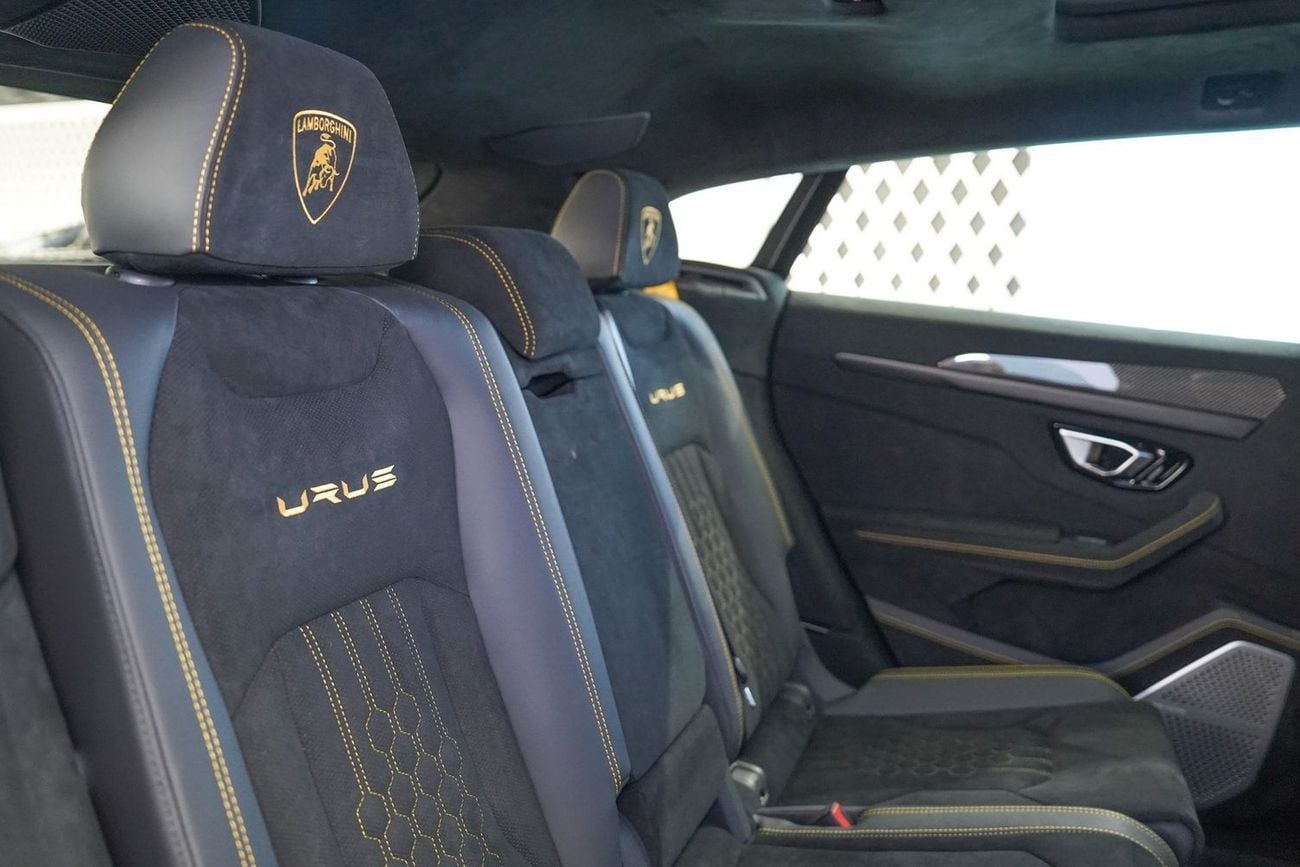 لامبورغيني اوروس 4.0T V8 Performante