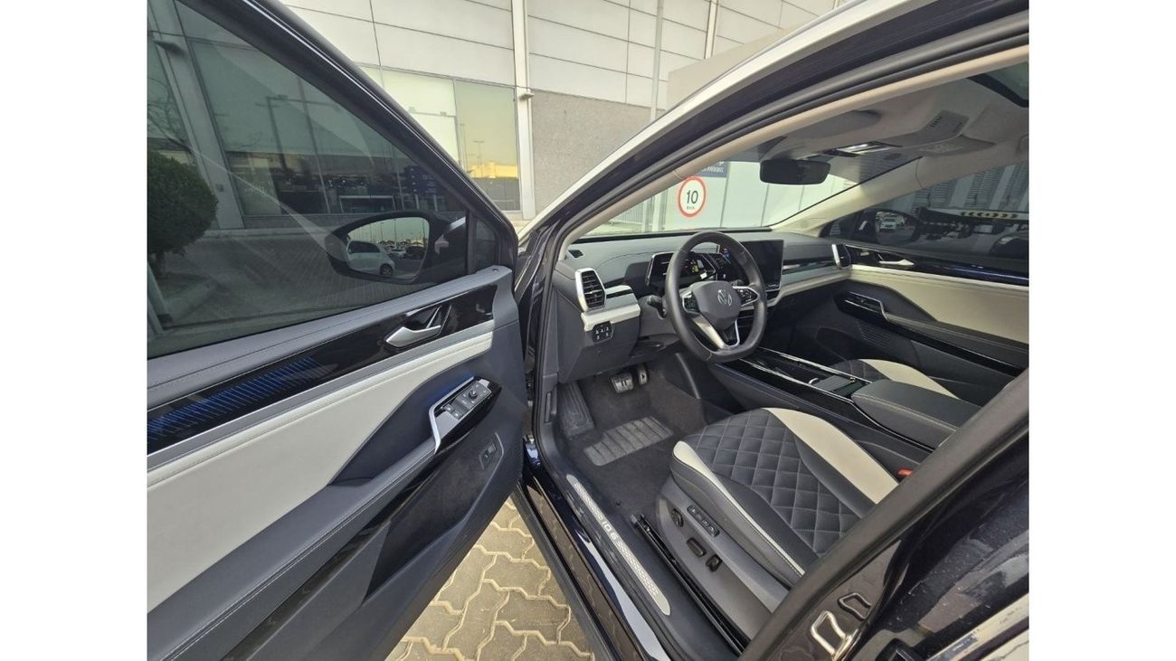 Volkswagen ID.6 VOLKSWAGEN ID.6 2022 GCC UNDER WARRANTY // 2KEYS // PERFECT CONDITION // 7 SEATS