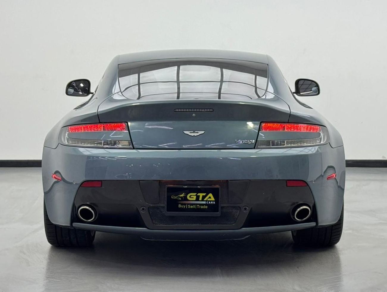 Aston Martin Vantage 2015 Aston Martin Vantage V8, Full Aston Martin Service History, Excellent Condition, GCC