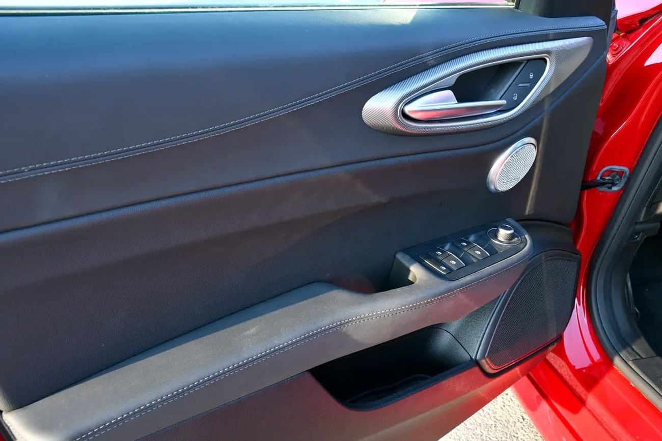 Alfa Romeo Giulia VELOCE 1,992/ Month | | Veloce MCA | | Gargash Warranty and Service