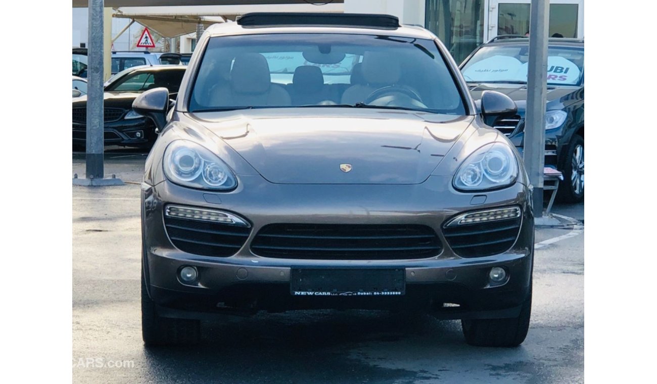 Porsche Cayenne Model 2011GCC car prefect condition full option low mileage excellent sound system low mileage