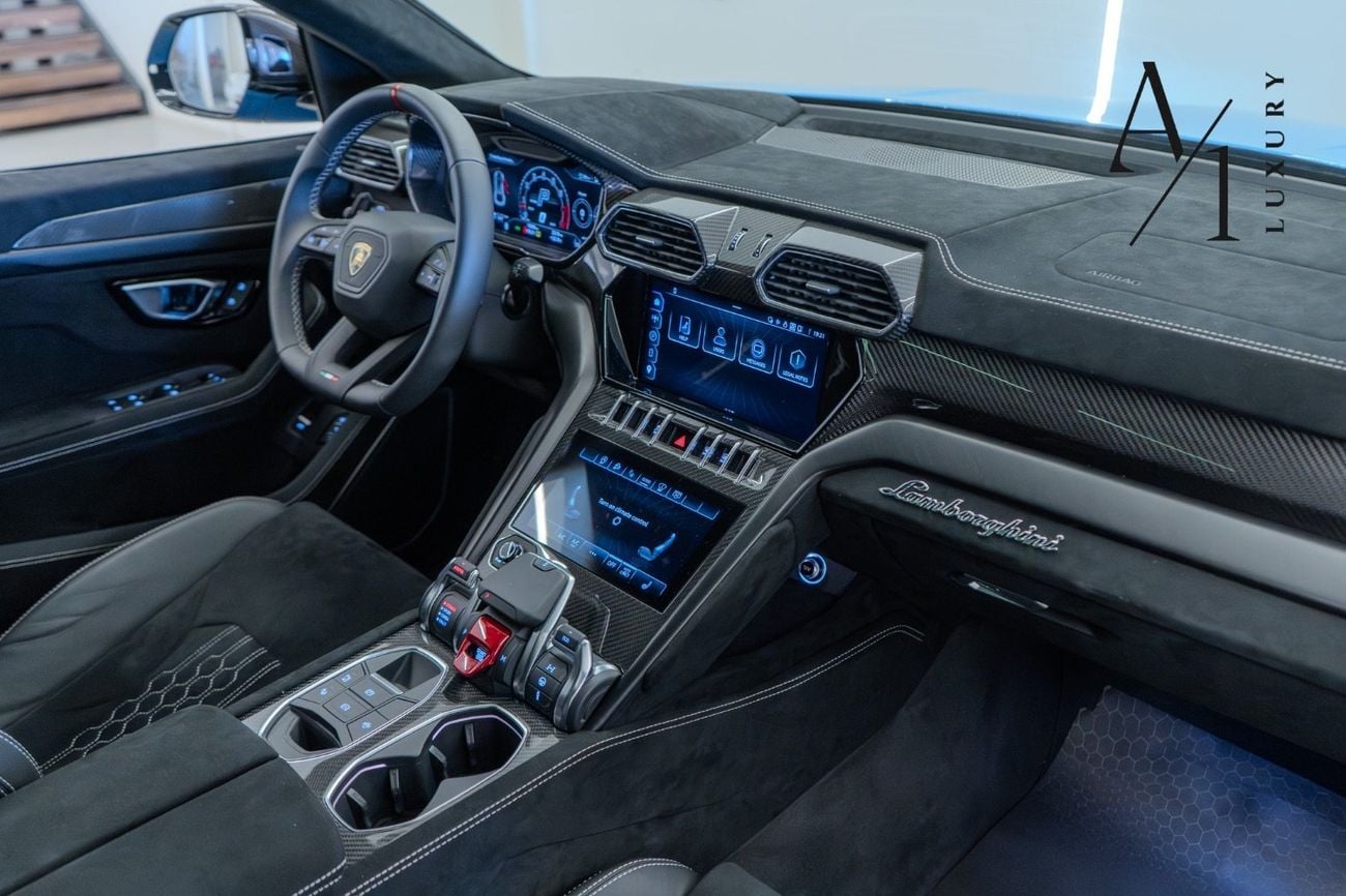 Lamborghini Urus 2023 Lamborghini Urus Performante, Brand New Condition, Fully Loaded, Carbon Fiber Package