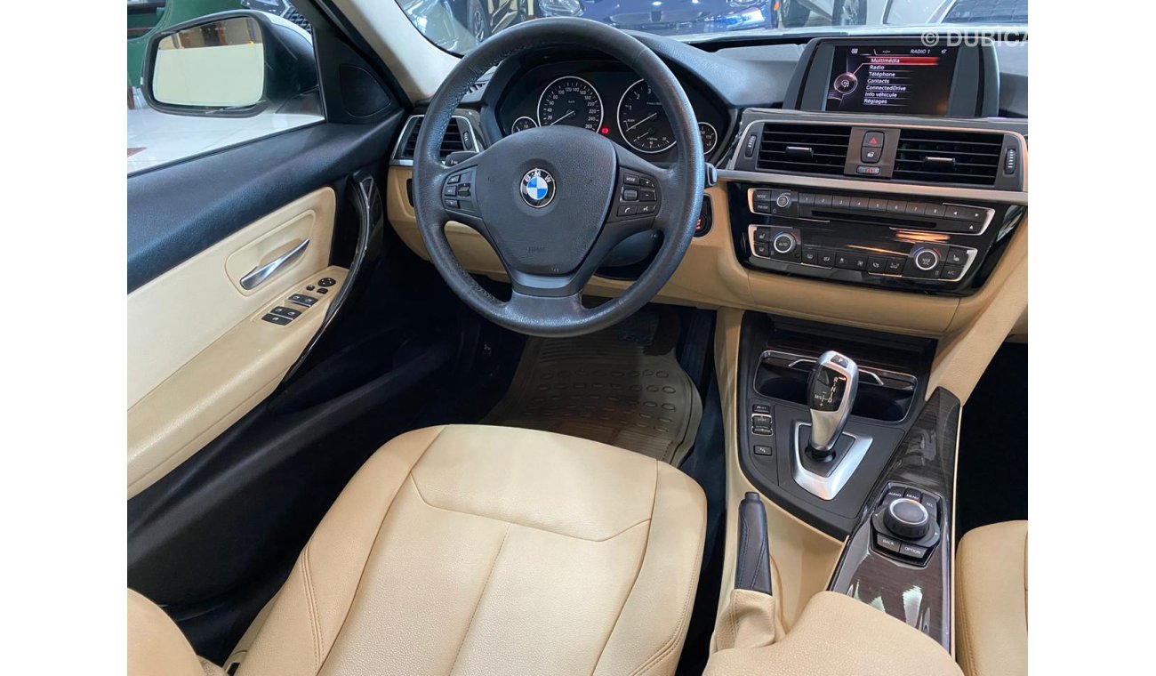 بي أم دبليو 320 i