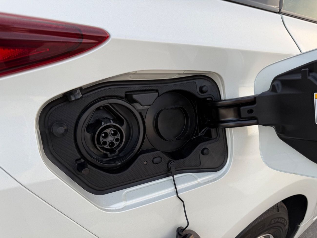 Toyota Prius Iconic 1.8L 2020 PRIME 1.8L PLUGIN HYBRID CANADA SPEC