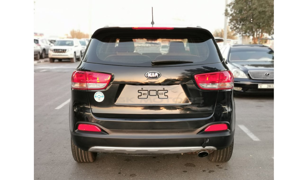 كيا سورينتو 2.4L, 18" Rims, LED Headlights, Parking Sensors, Headlamp Lightening Switch, USB (LOT # 766)