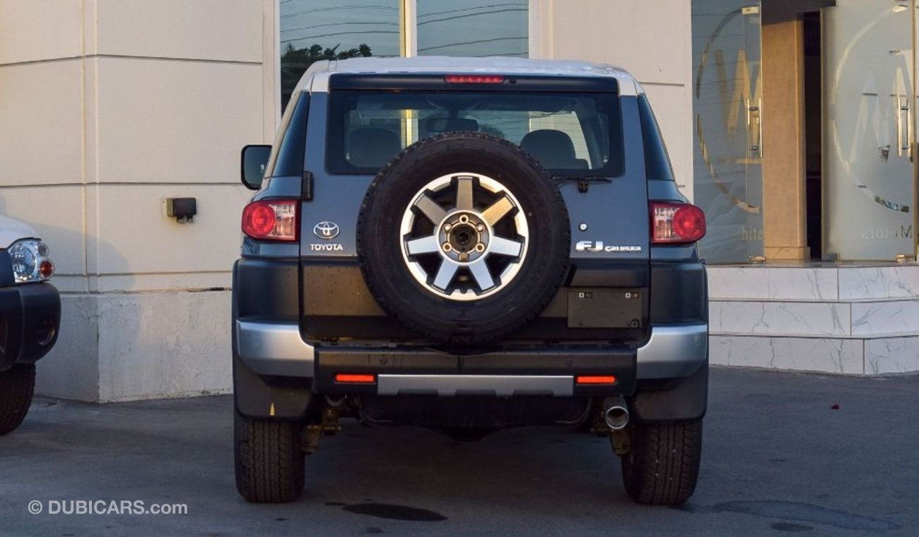 Toyota FJ Cruiser TOYOTA FJ  CRUSER 4.0L MY 2021 GCC PRICE FOR EXPORT