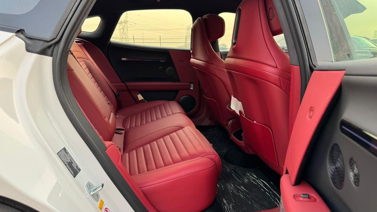 أفاتر 06 Avatr 06 Max REEV Edition