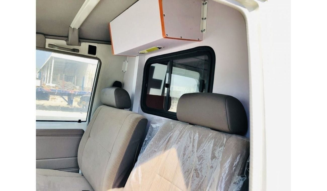 Toyota Land Cruiser 70 TOYOTA LAND CRUISER 4.0 V6 PETROL WITH BASIC LIFE SUPPORT AMBULANCE 2023 MODEL