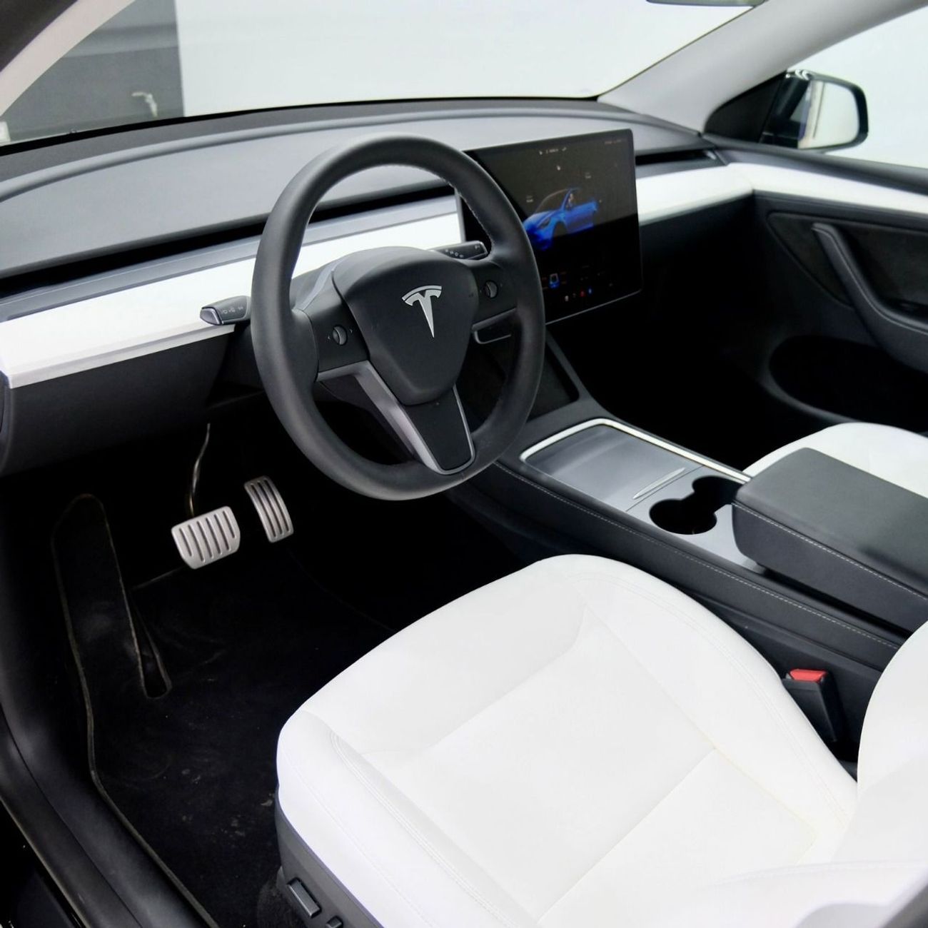 Tesla Model Y Performance (AWD) Tesla Model Y Performance | Under Tesla Warranty | GCC Specs