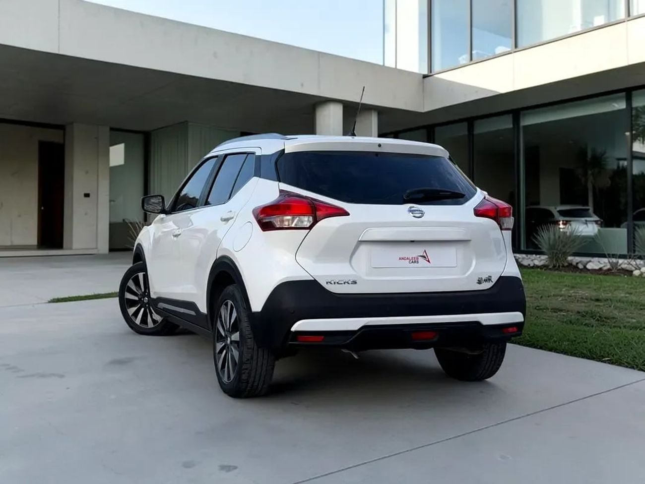 Nissan Kicks S 1.6L NISSAN KICKS | 1.6L I4 – ECONOMICAL & PRACTICAL | 2018 | GCC SPECS | AED 930 PER MONTH