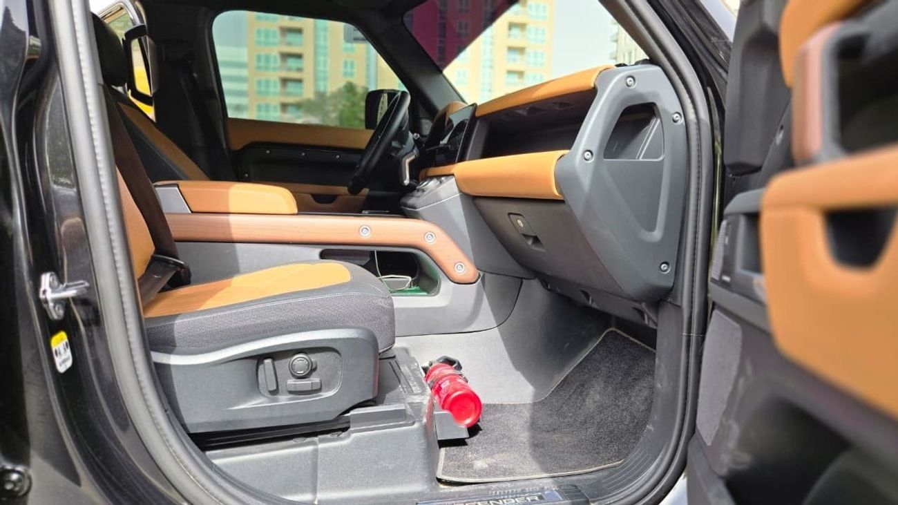 لاند روفر ديفندر P400 90 SE 3.0L (5 Seater)
