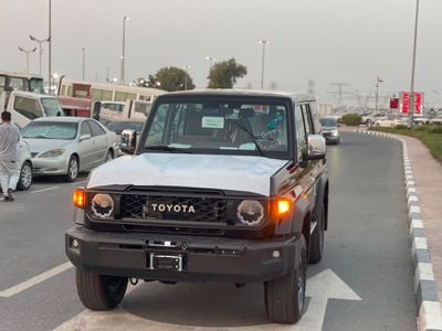 تويوتا لاند كروزر 70 HT VXR
